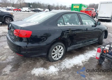 2014 Volkswagen Jetta 1.8T Se z USA, uszkodzony, nr VIN 3VWD17AJ5EM427108